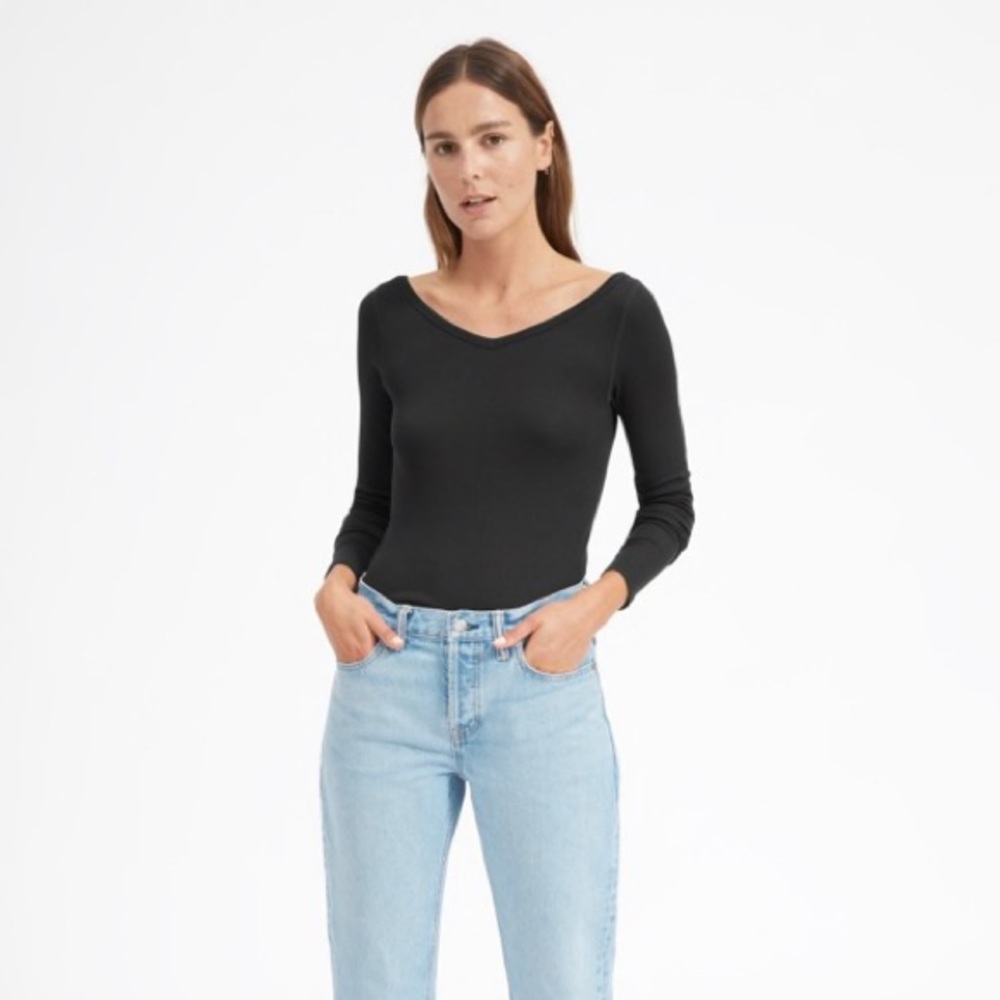 Everlane Pima Micro-Rib Open V-Neck
